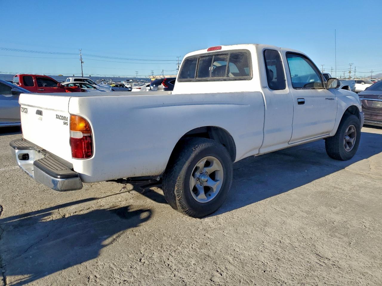 2000 TOYOTA TACOMA