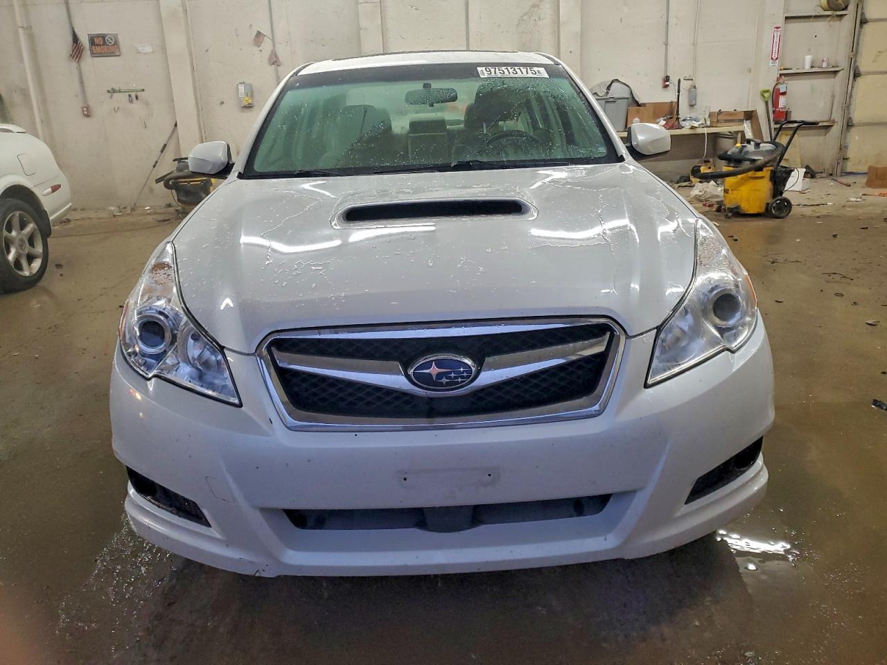 2010 SUBARU Legacy