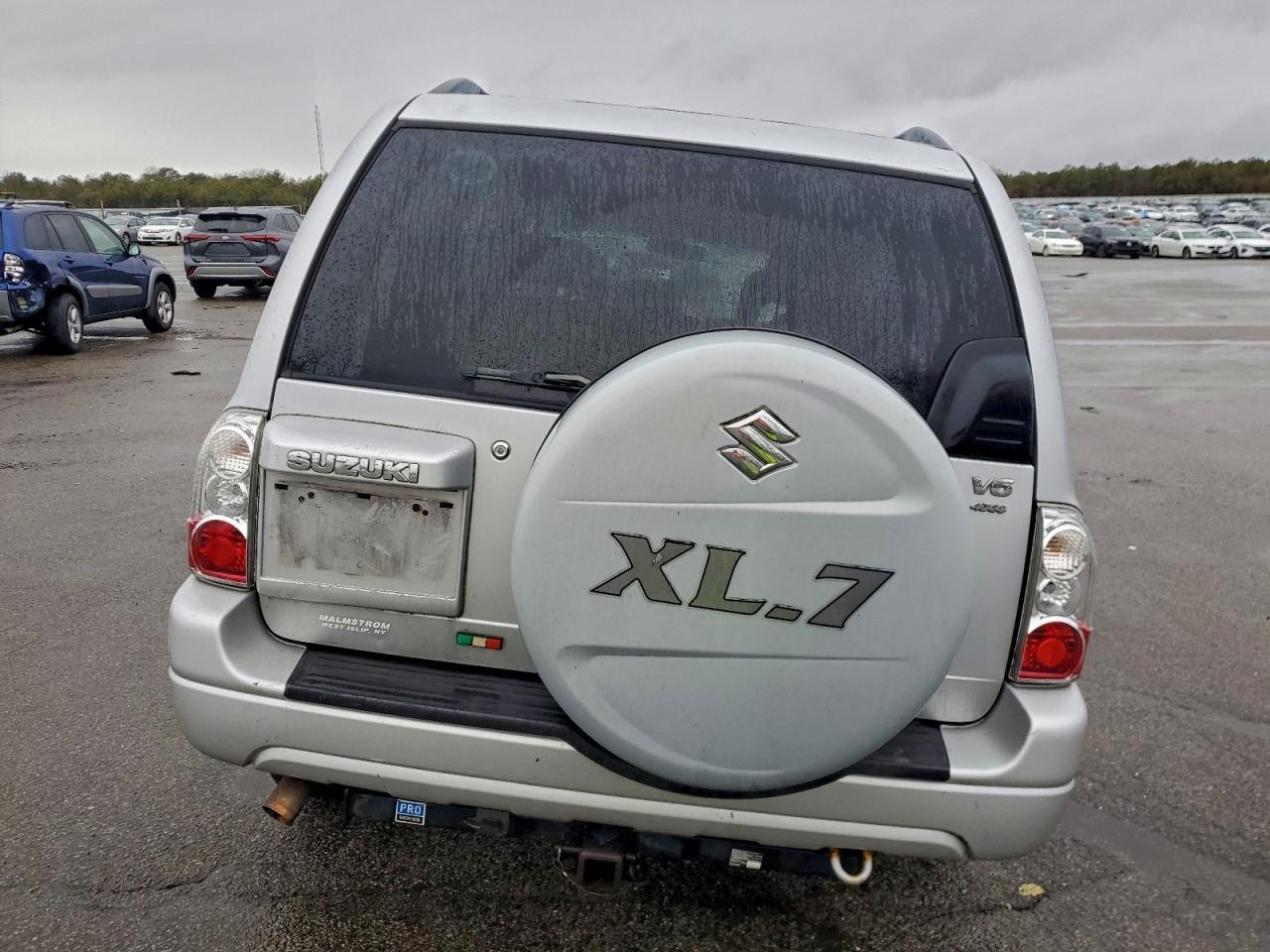 2005 SUZUKI Xl-7