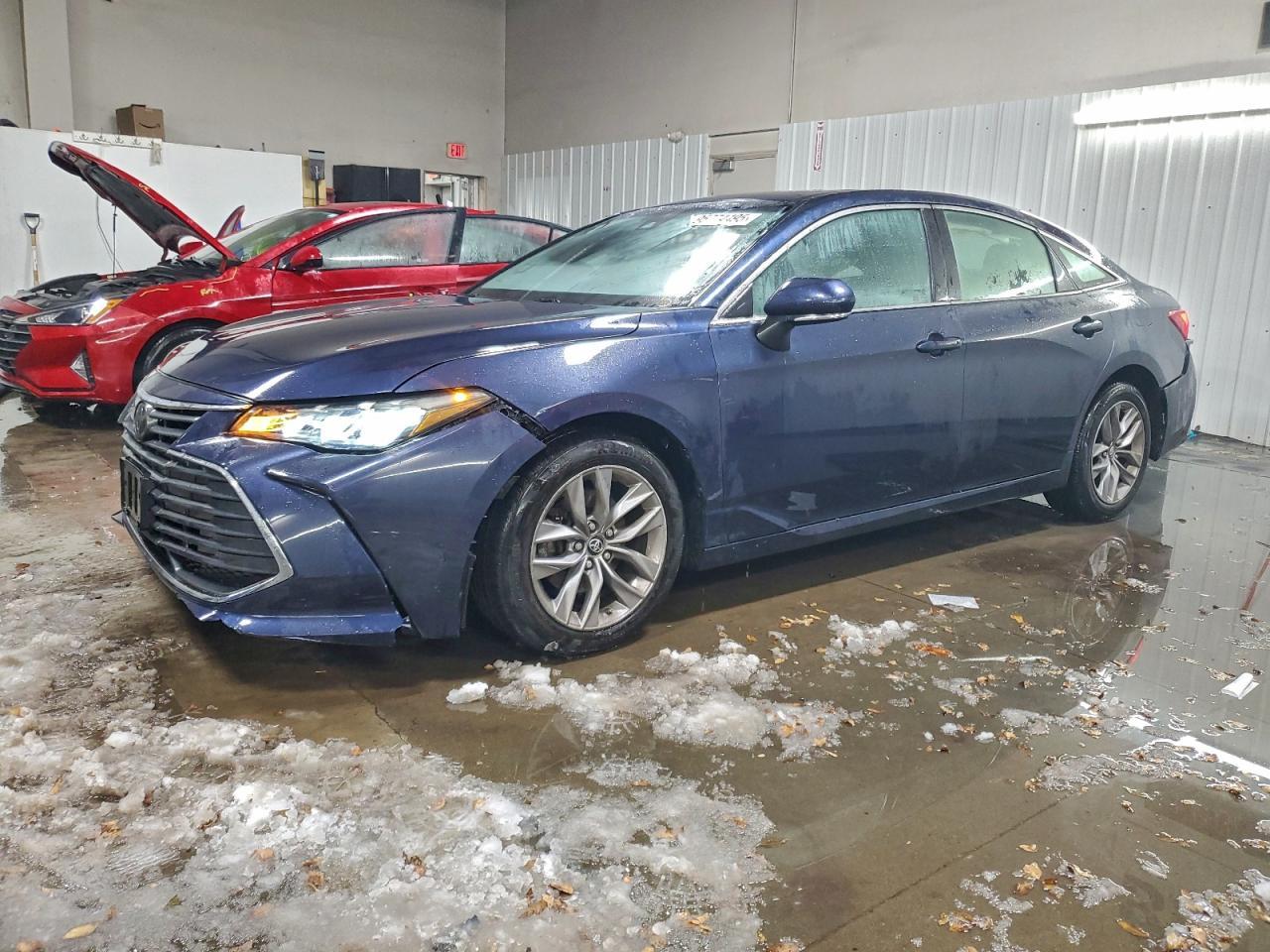 2019 TOYOTA Avalon