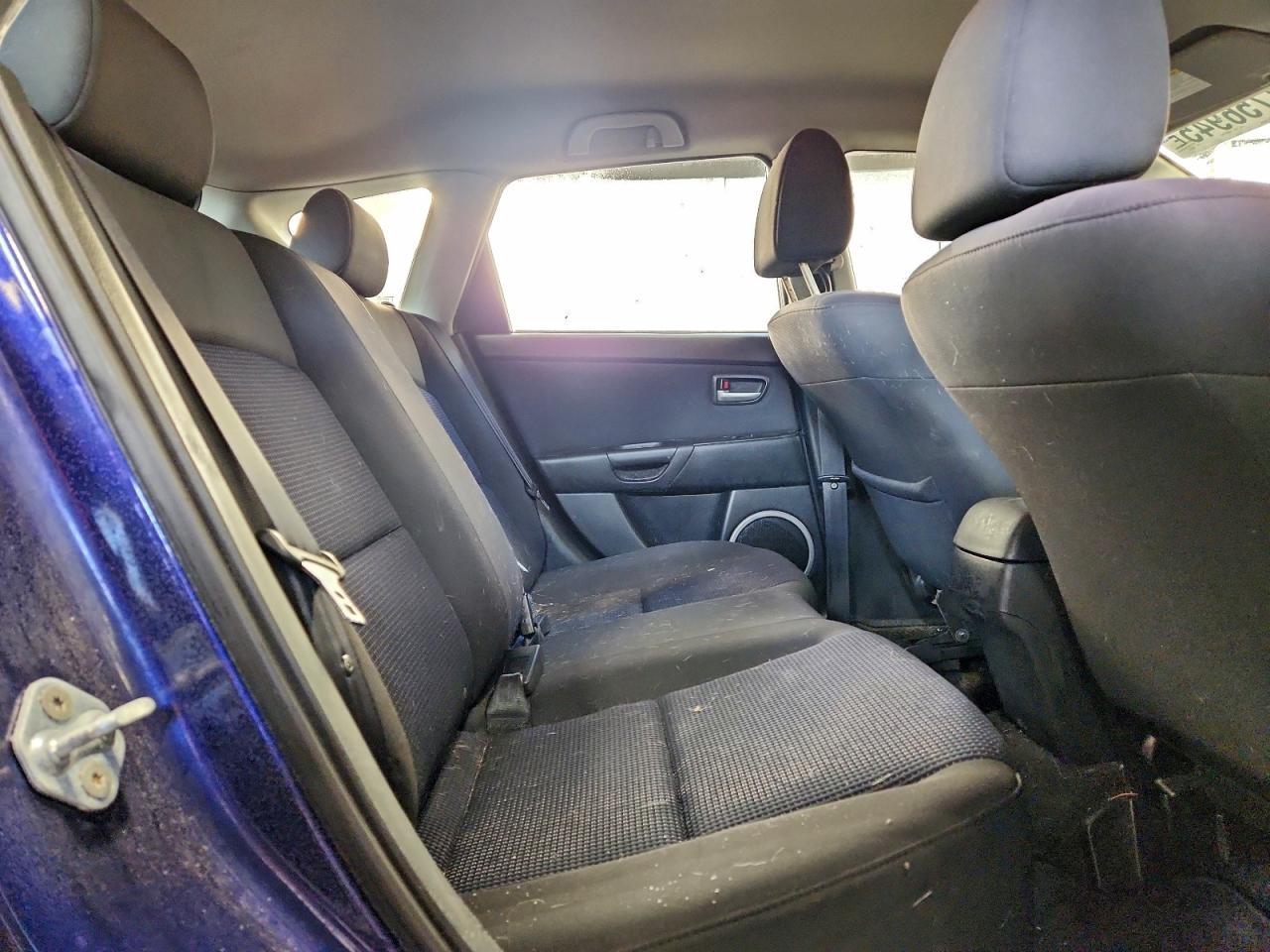2006 MAZDA 3