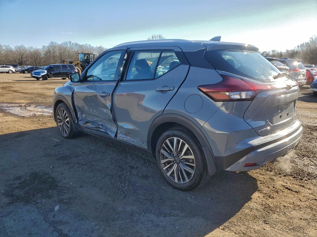 2022 NISSAN KICKS
