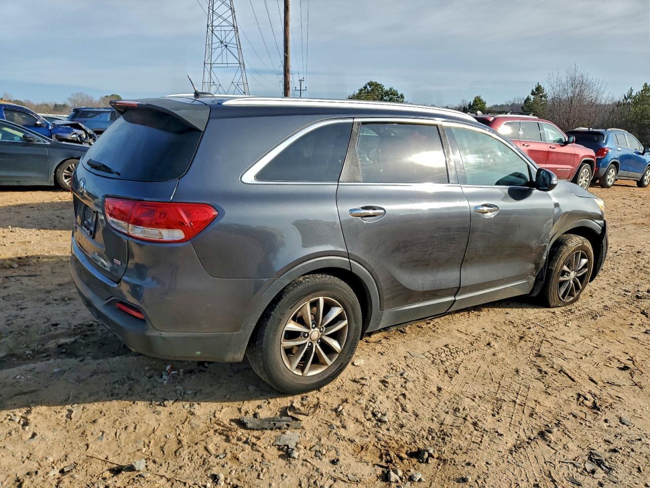 2016 KIA SORENTO