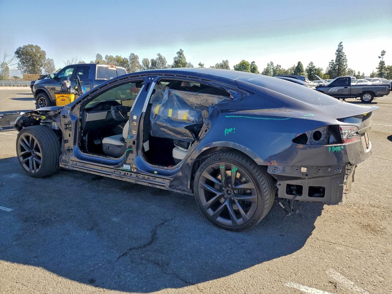2021 TESLA MODEL S
