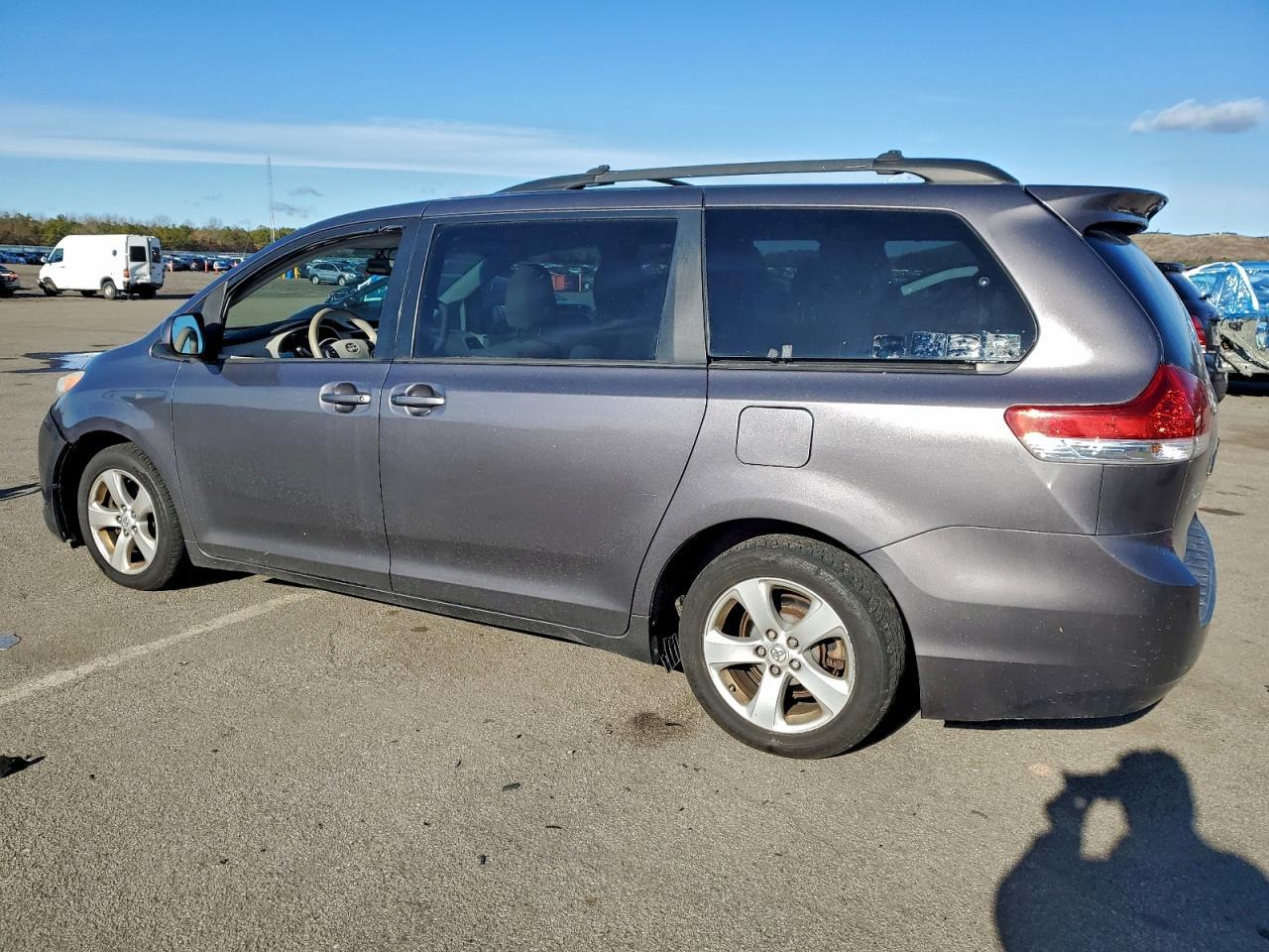 2013 TOYOTA SIENNA