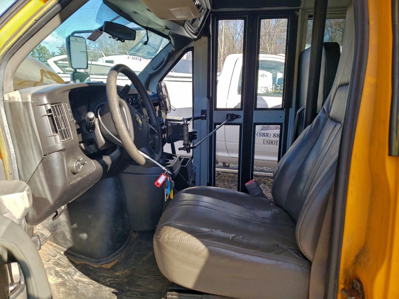 2013 CHEVROLET EXPRESS