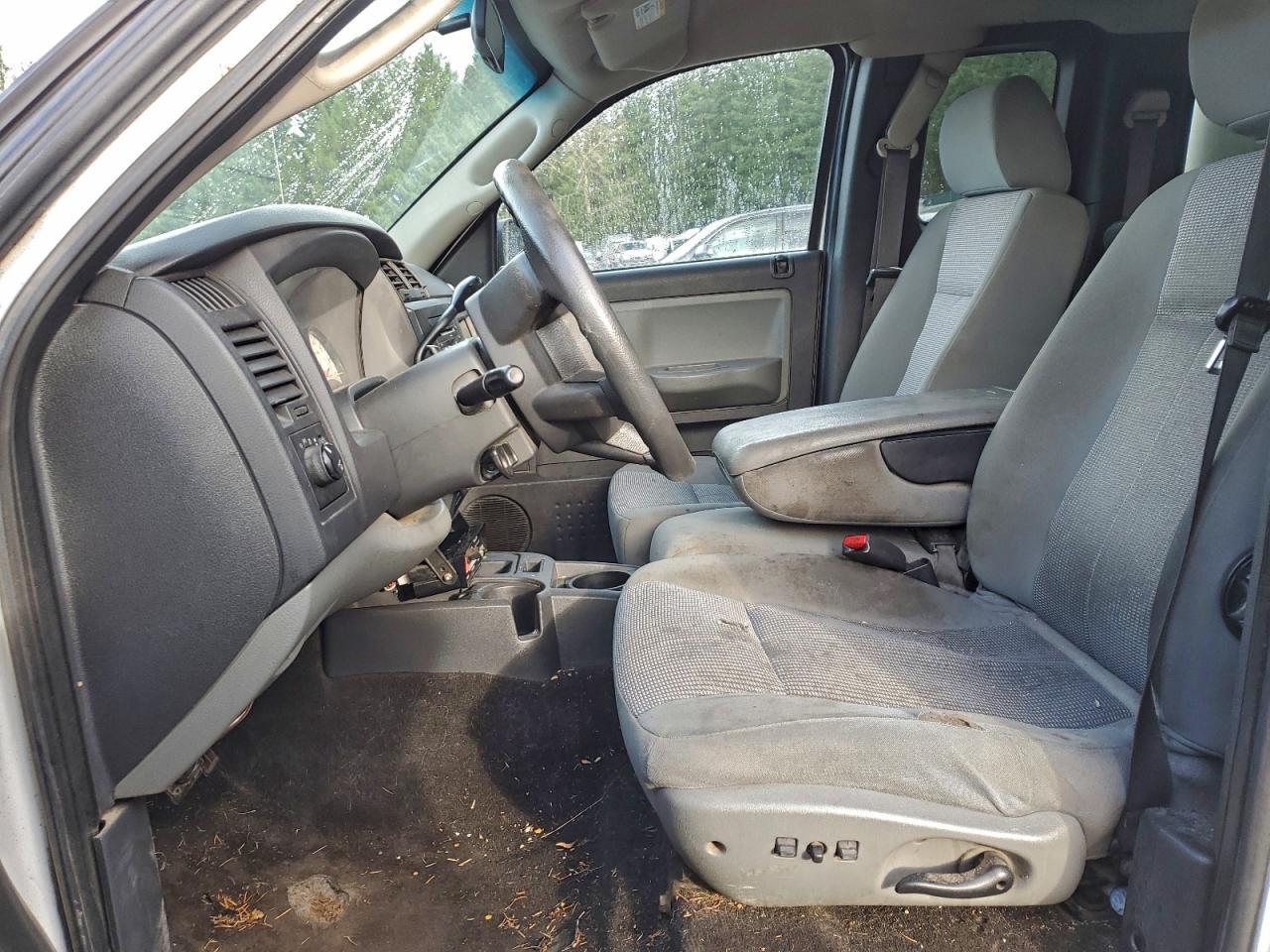 2010 DODGE Dakota