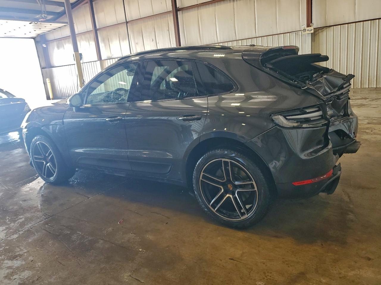 2021 PORSCHE Macan
