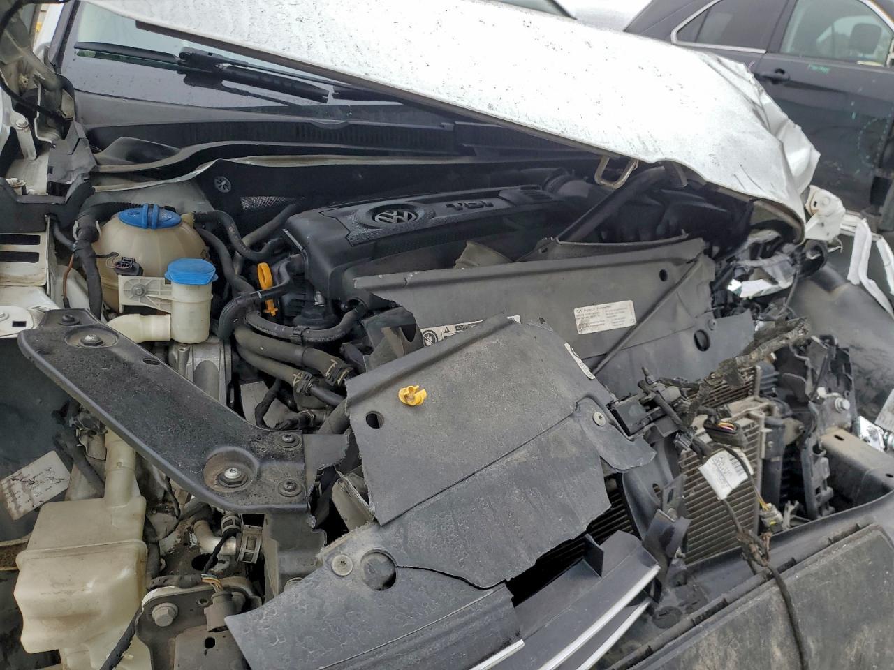 2015 VOLKSWAGEN JETTA