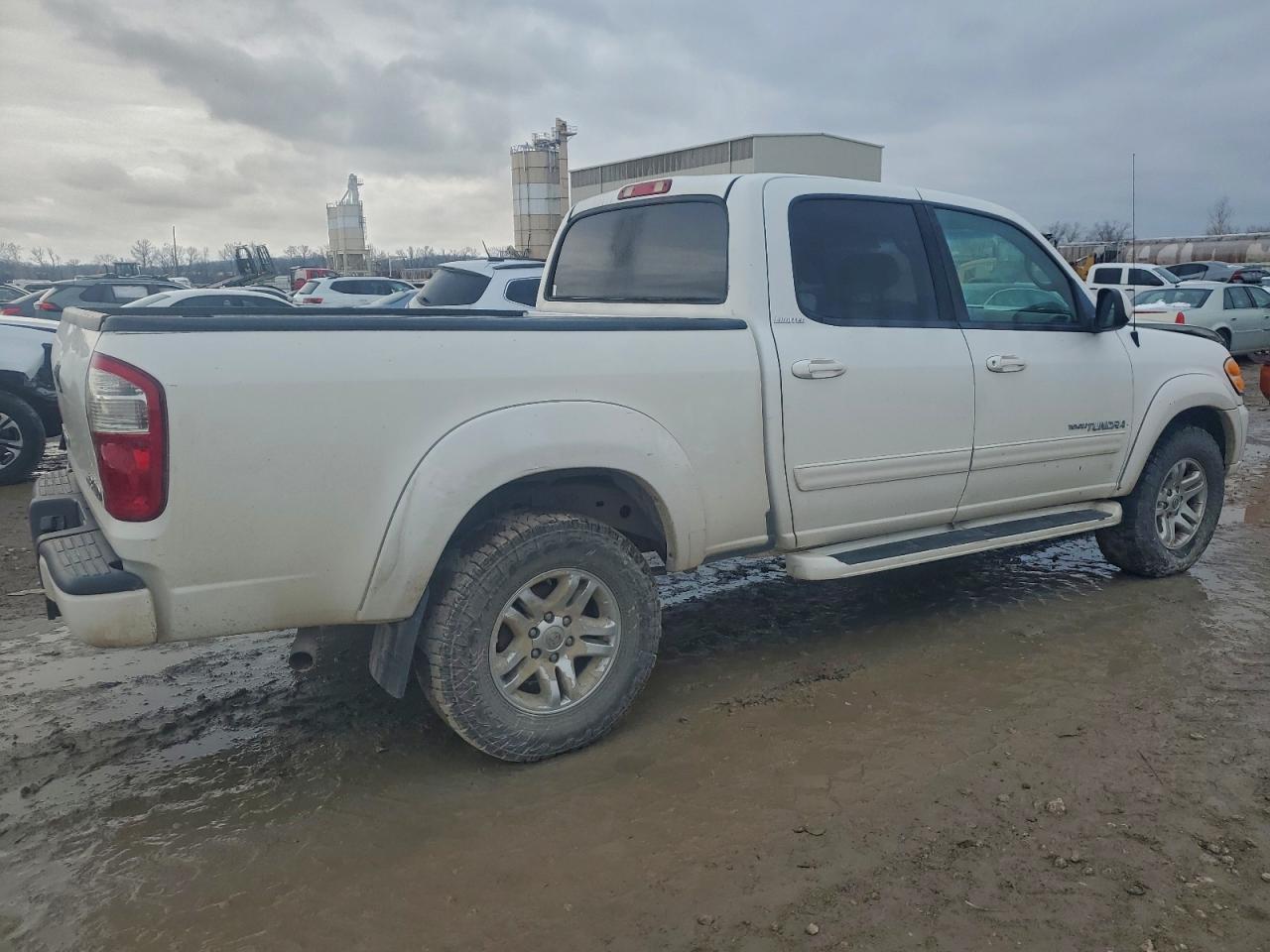 2004 TOYOTA TUNDRA