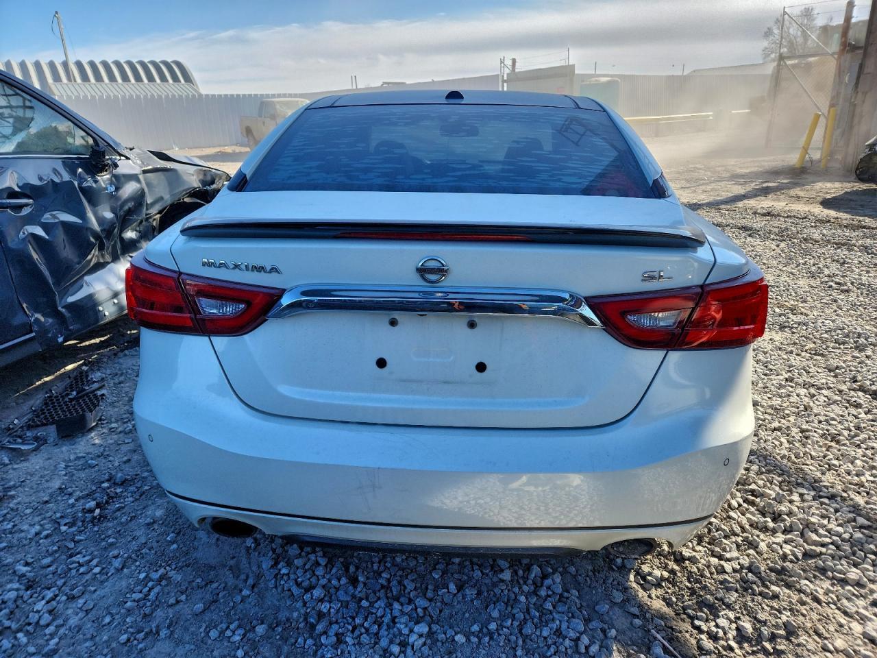 2017 NISSAN Maxima