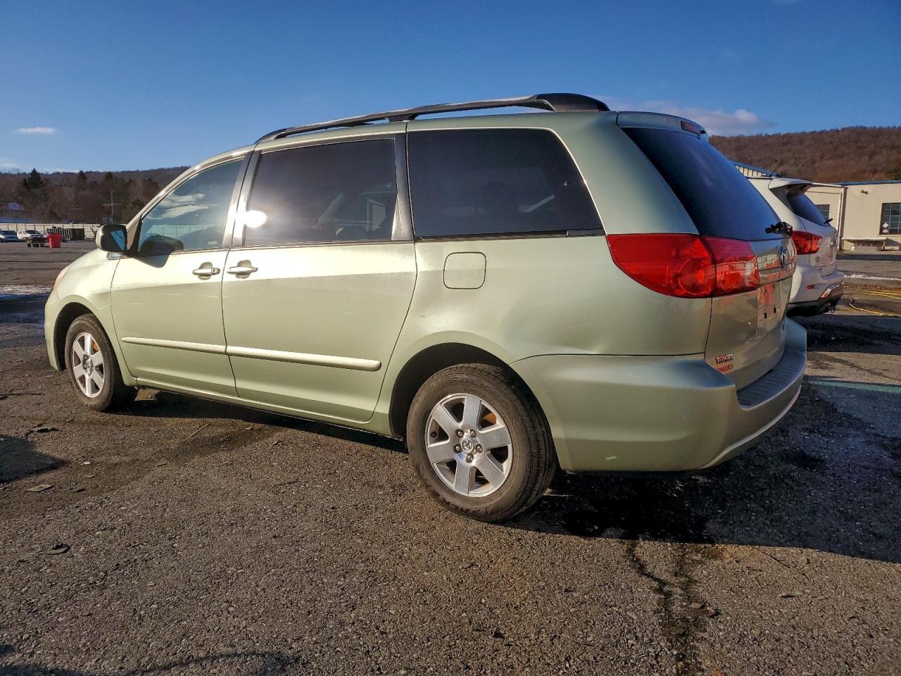 2008 TOYOTA SIENNA