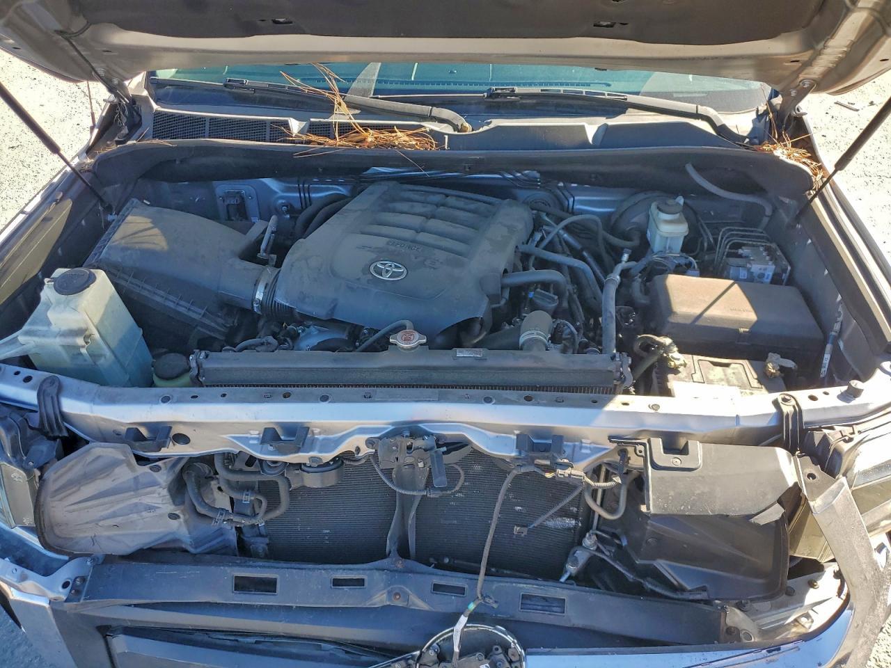 2018 TOYOTA TUNDRA