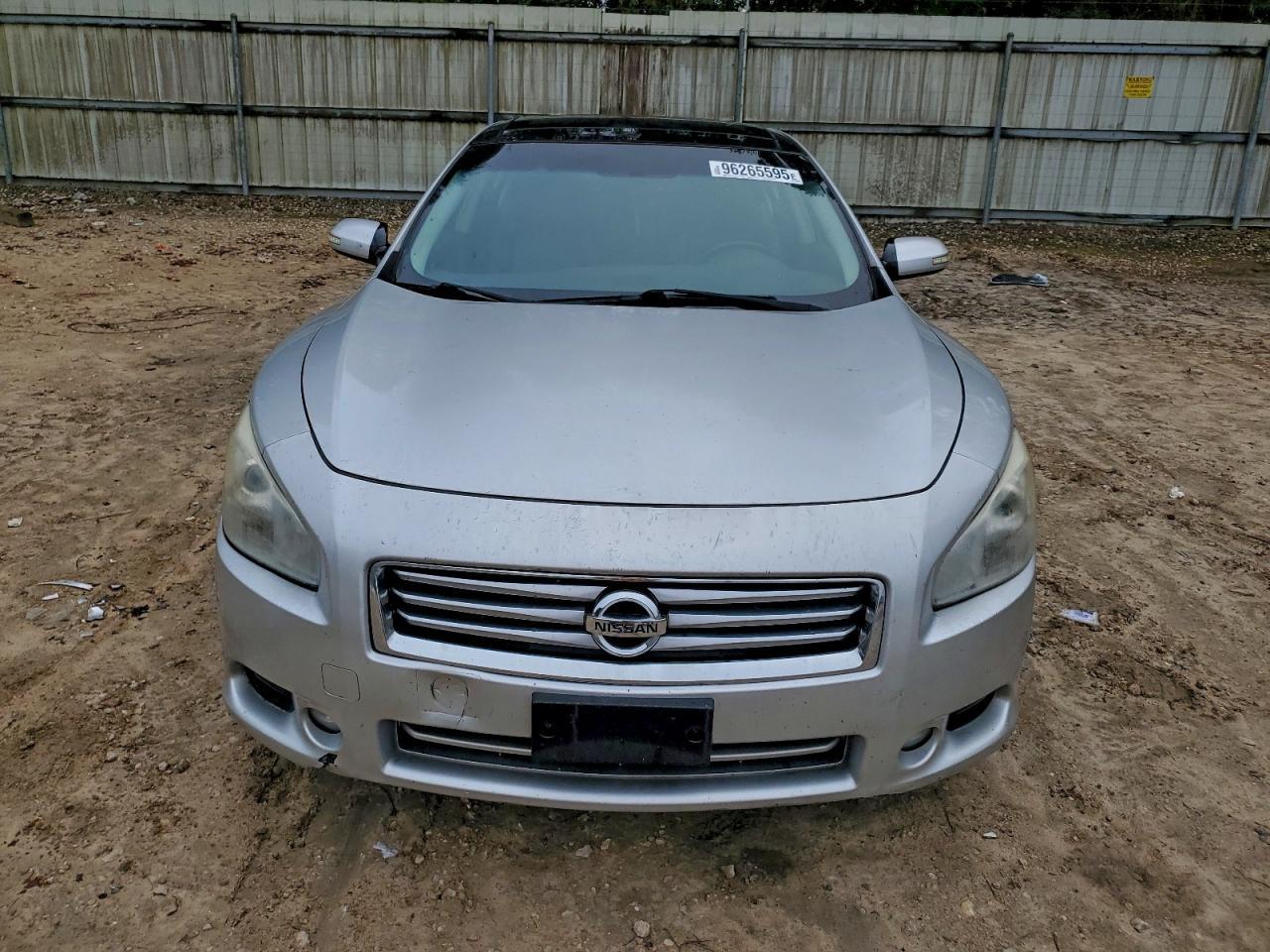 2012 NISSAN Maxima