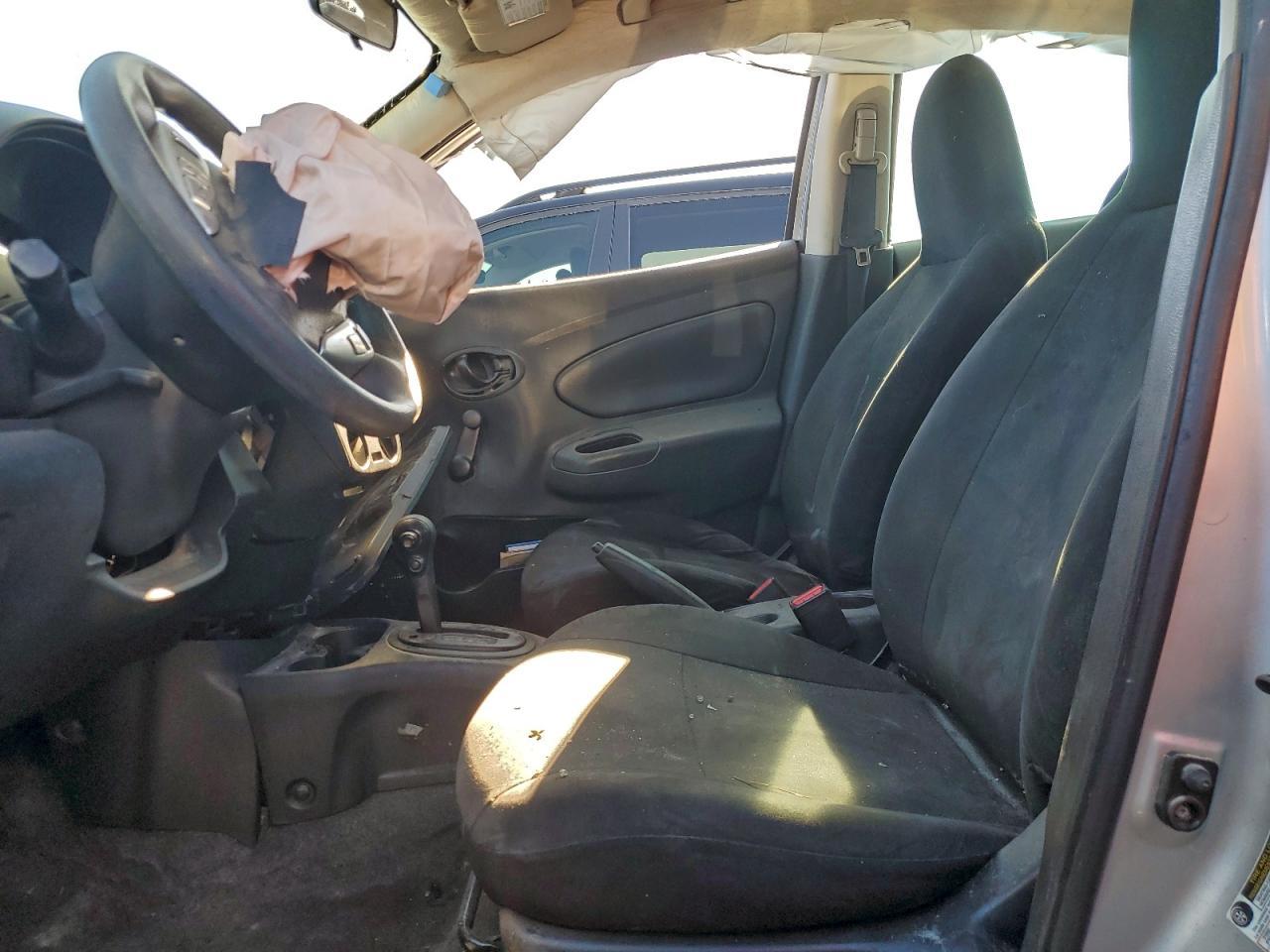 2015 NISSAN VERSA