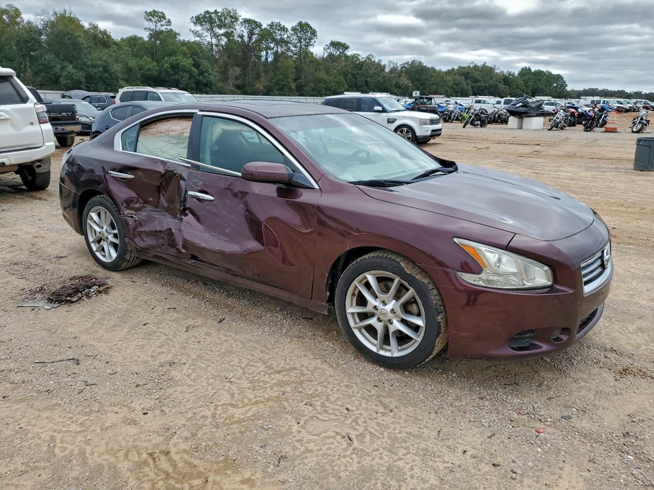 2014 NISSAN Maxima