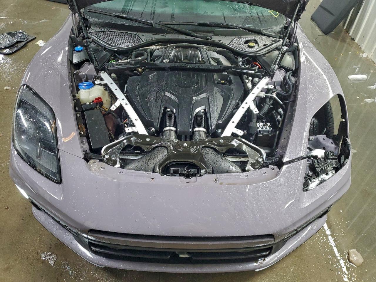 2024 PORSCHE Panamera
