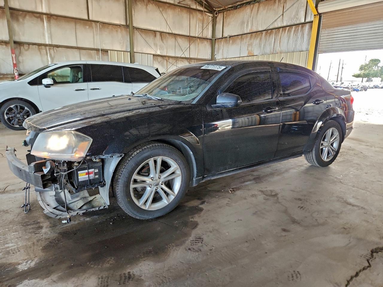 2013 DODGE Avenger