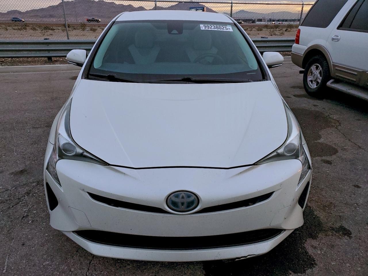 2018 TOYOTA PRIUS