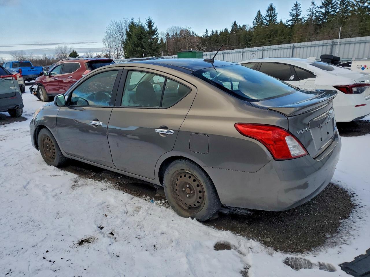 2014 NISSAN VERSA