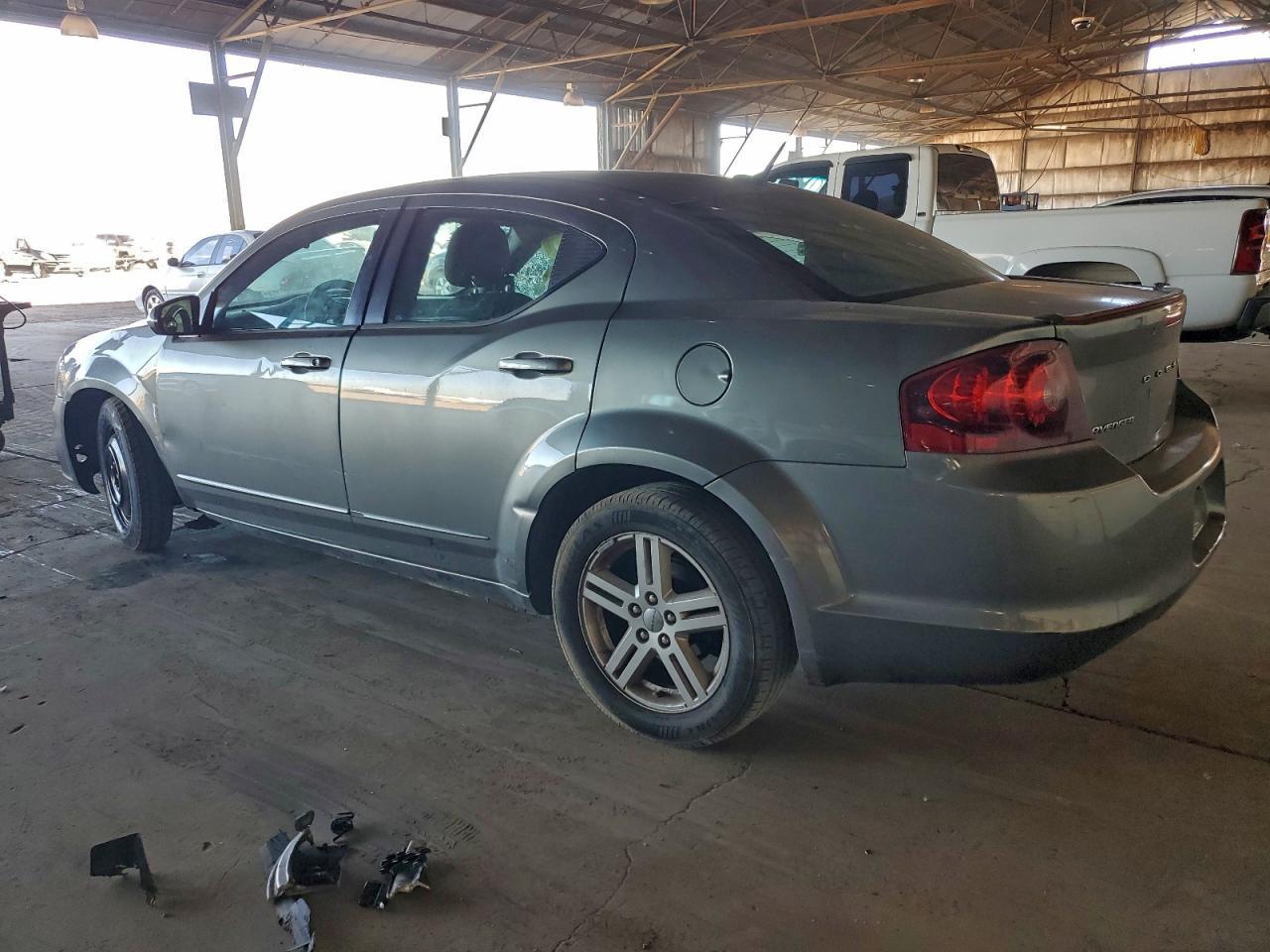 2012 DODGE Avenger