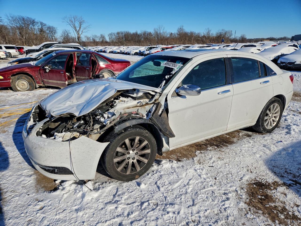 2013 CHRYSLER 200