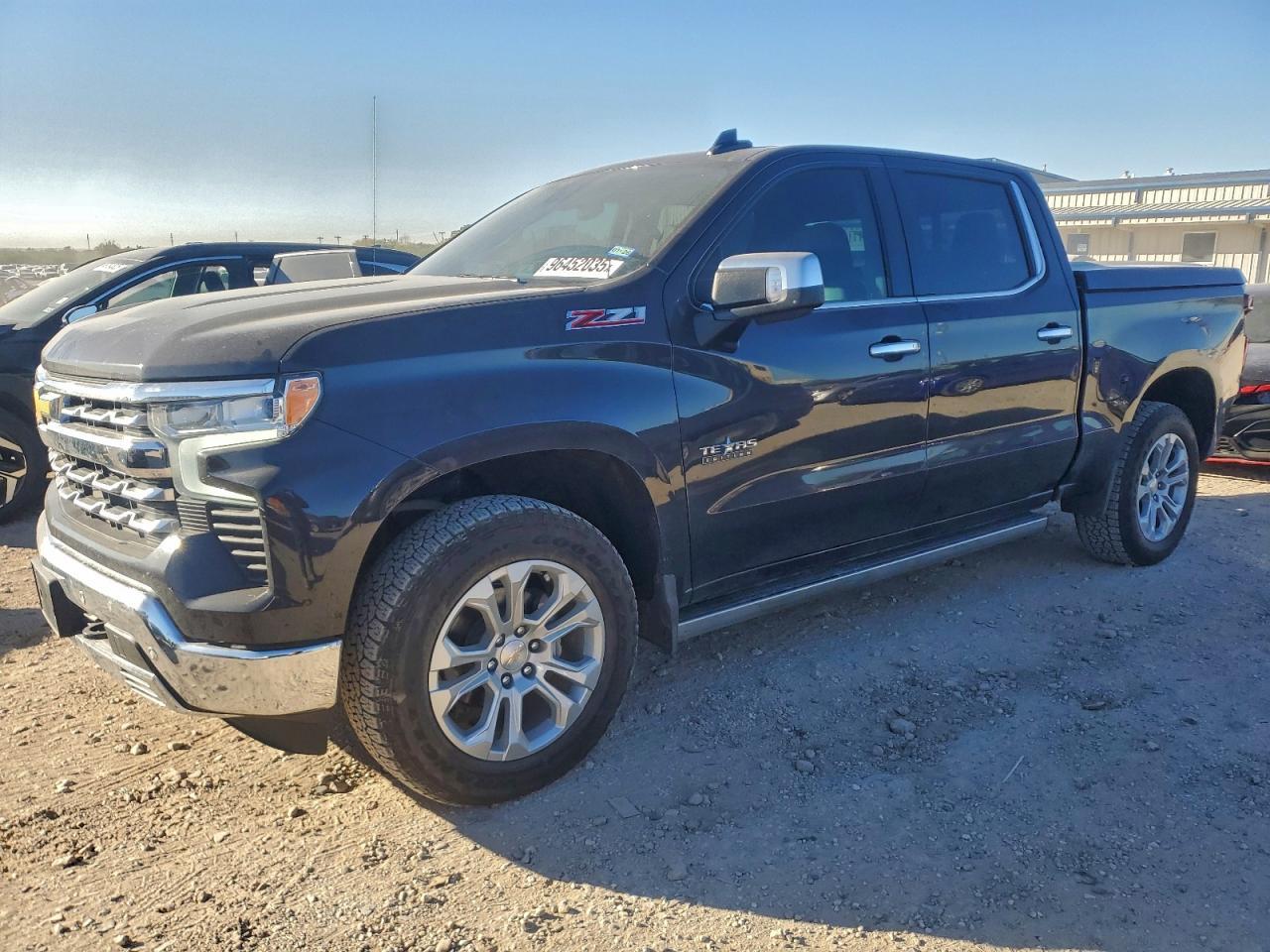2023 CHEVROLET Silverado