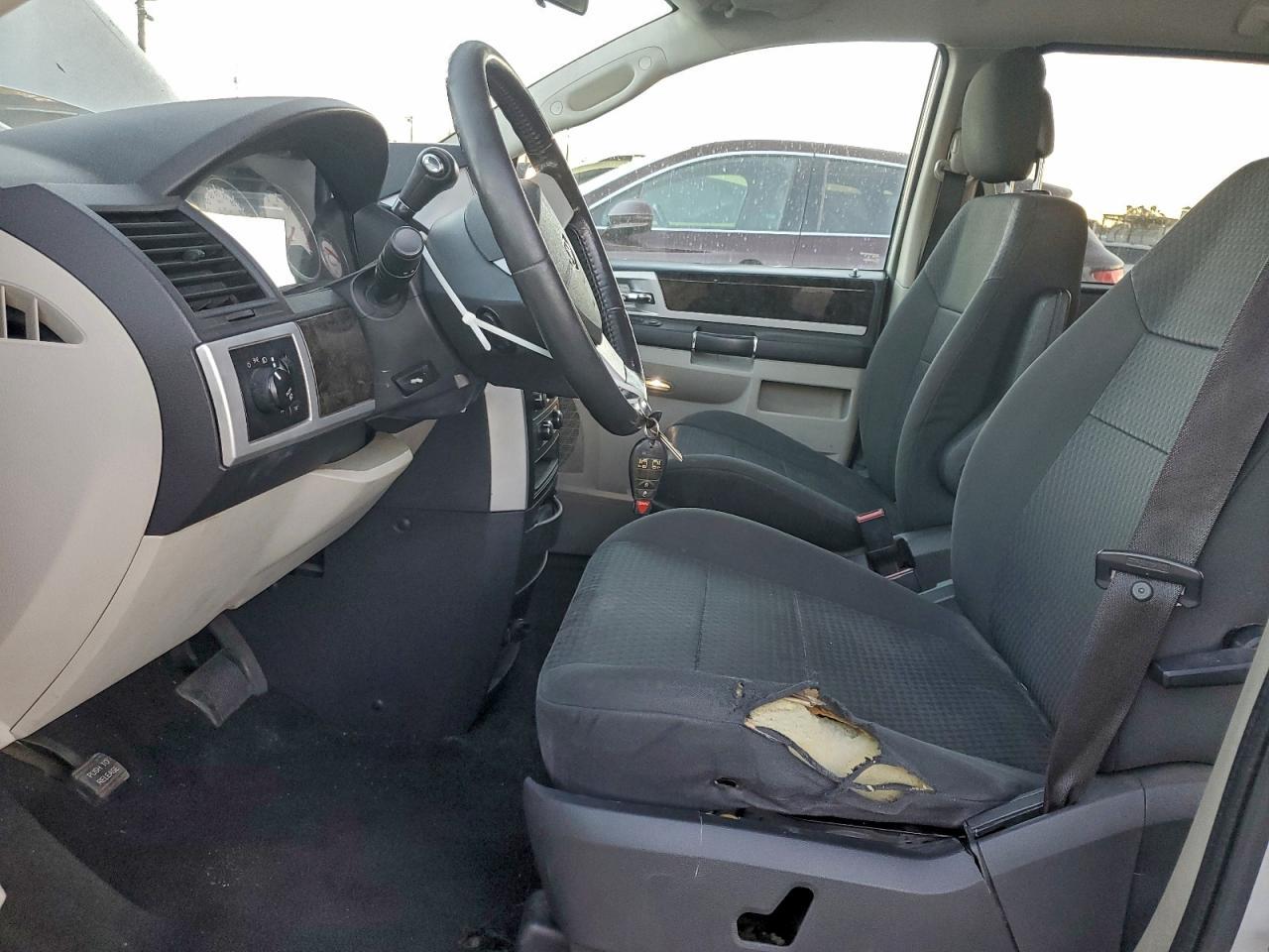2010 DODGE GRAND CARAVAN