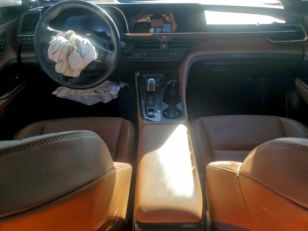 2025 TOYOTA Crown