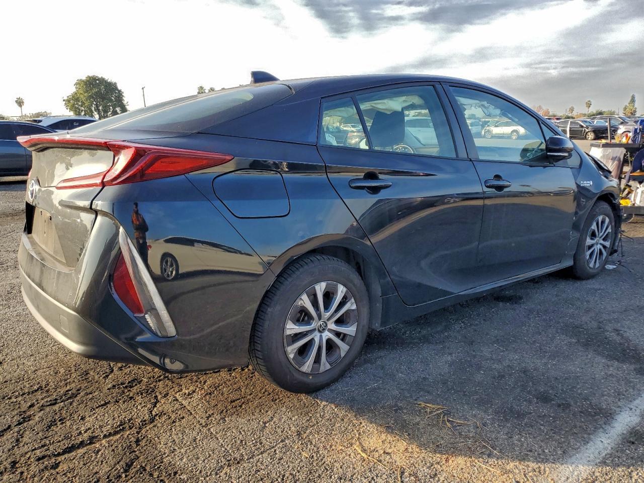 2022 TOYOTA Prius Prime