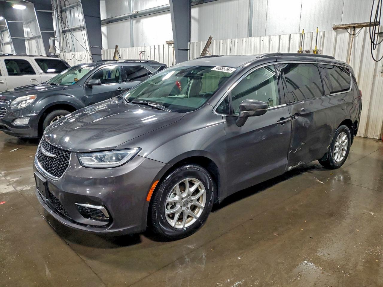 2022 CHRYSLER Pacifica
