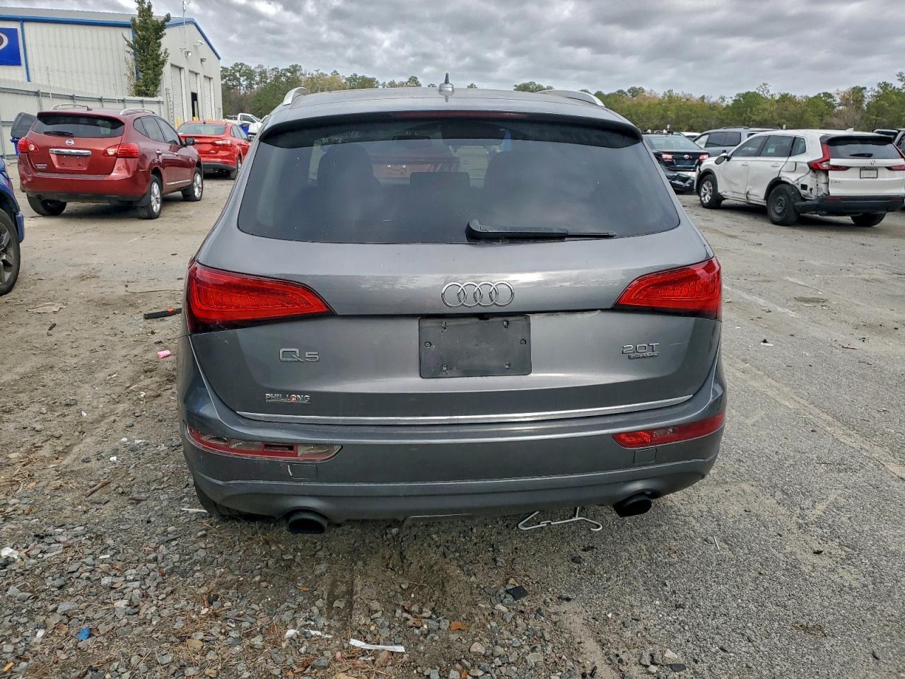 2015 AUDI Q5