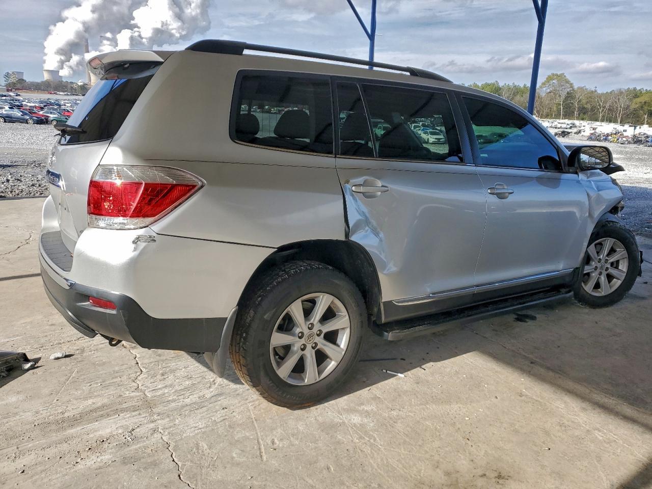 2013 TOYOTA HIGHLANDER