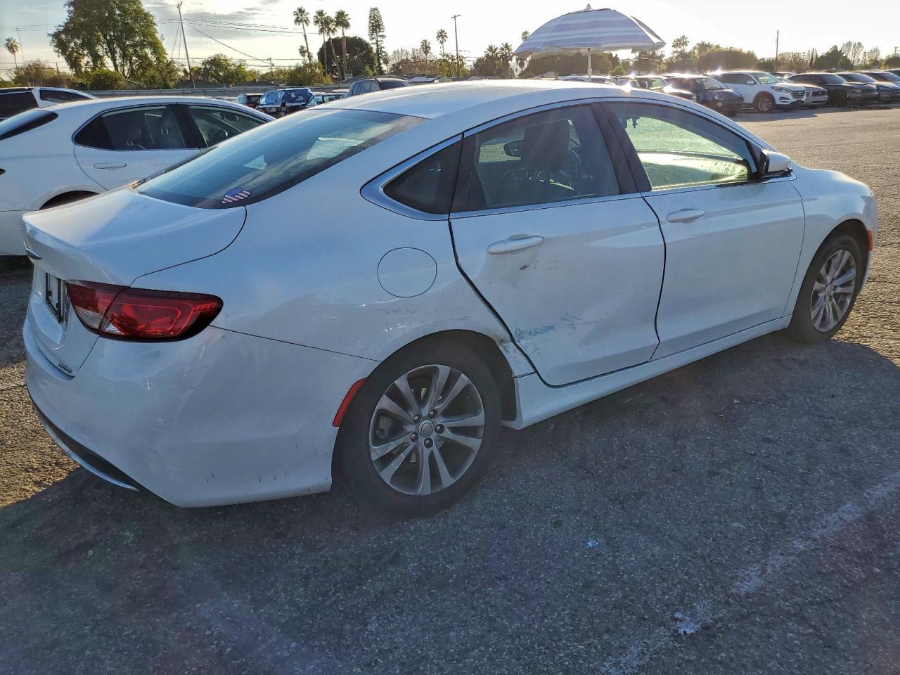 2015 CHRYSLER 200
