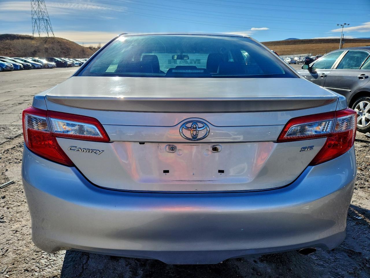 2014 TOYOTA CAMRY