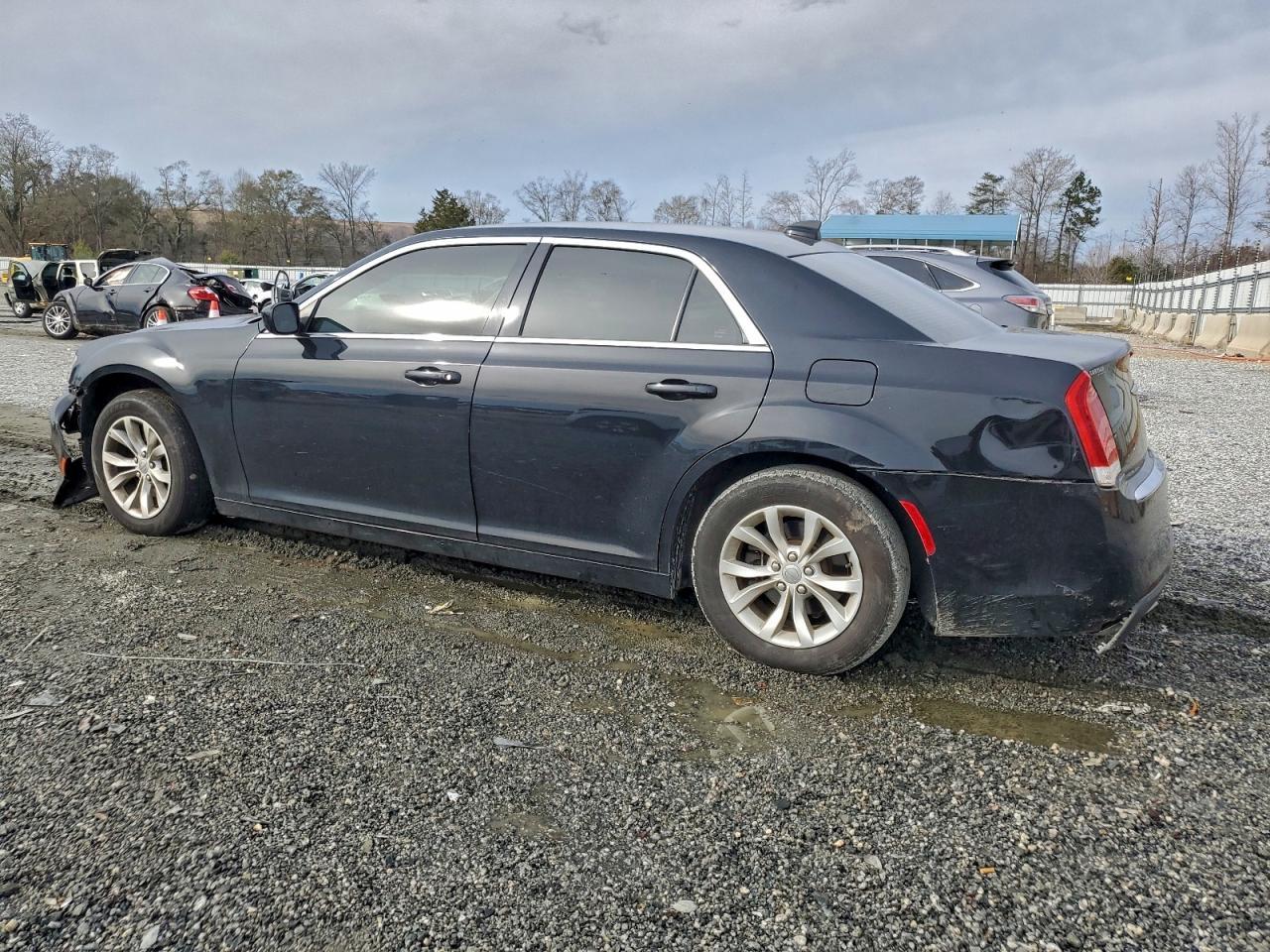 2015 CHRYSLER 300