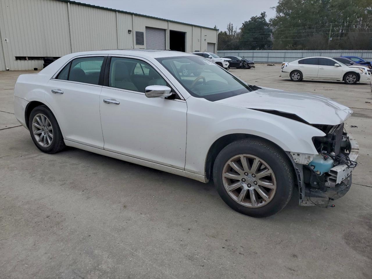 2014 CHRYSLER 300
