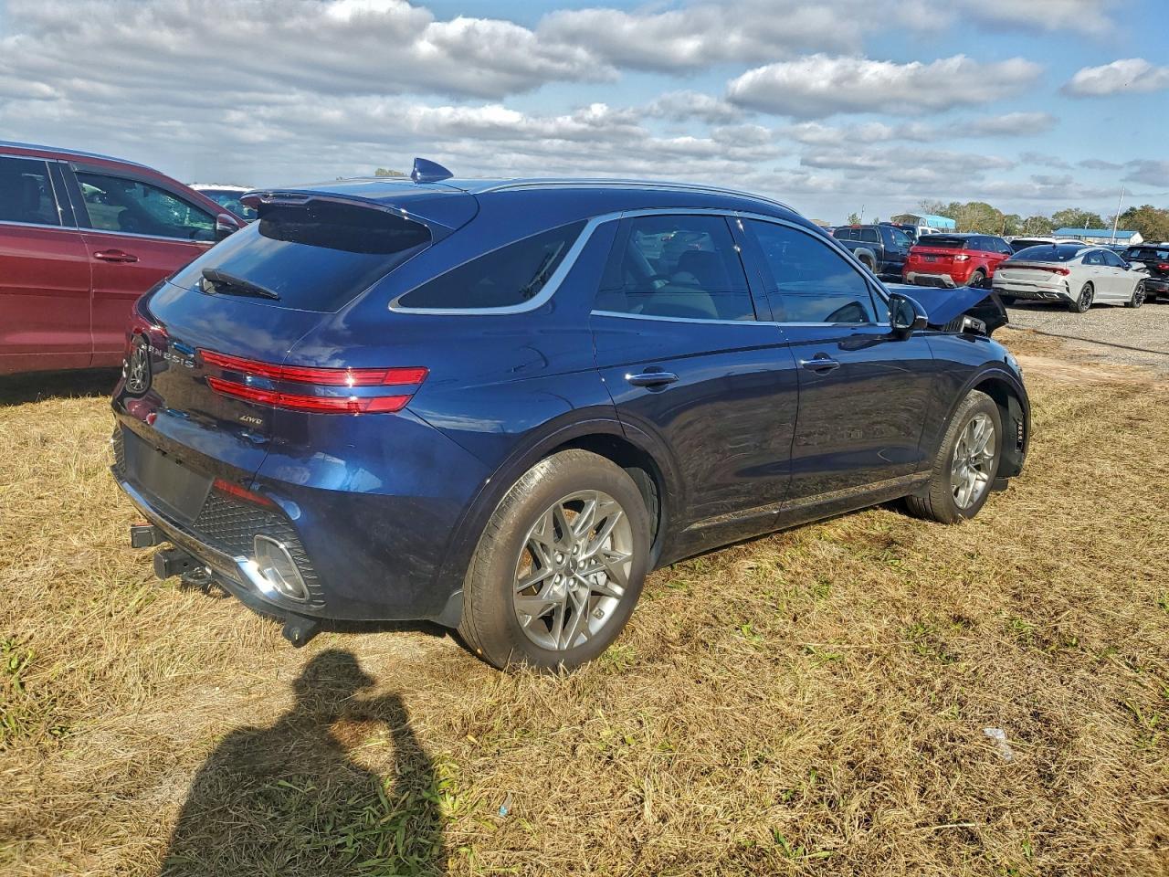 2025 GENESIS GV70