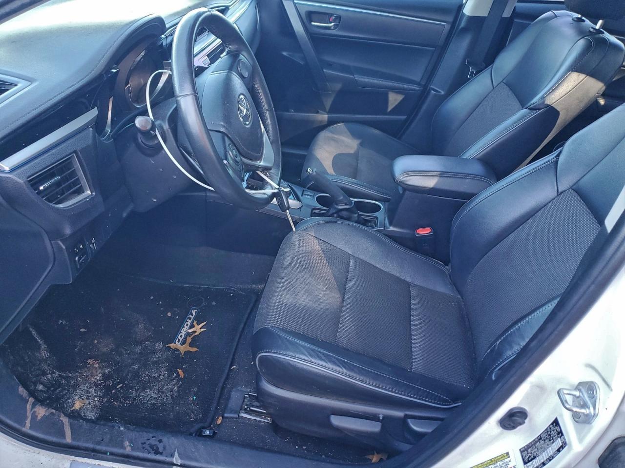 2016 TOYOTA COROLLA