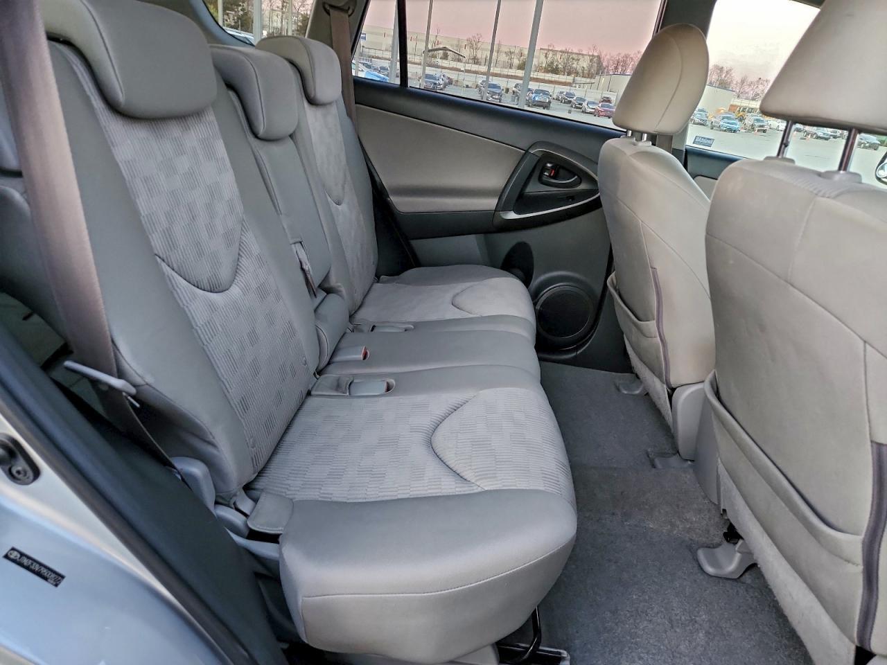2009 TOYOTA RAV4
