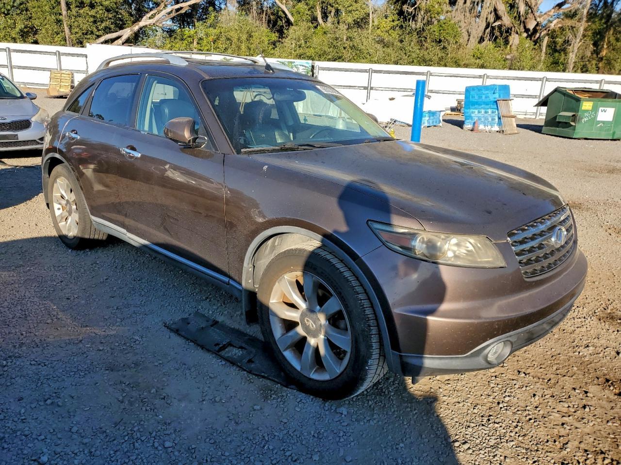 2005 INFINITI FX35
