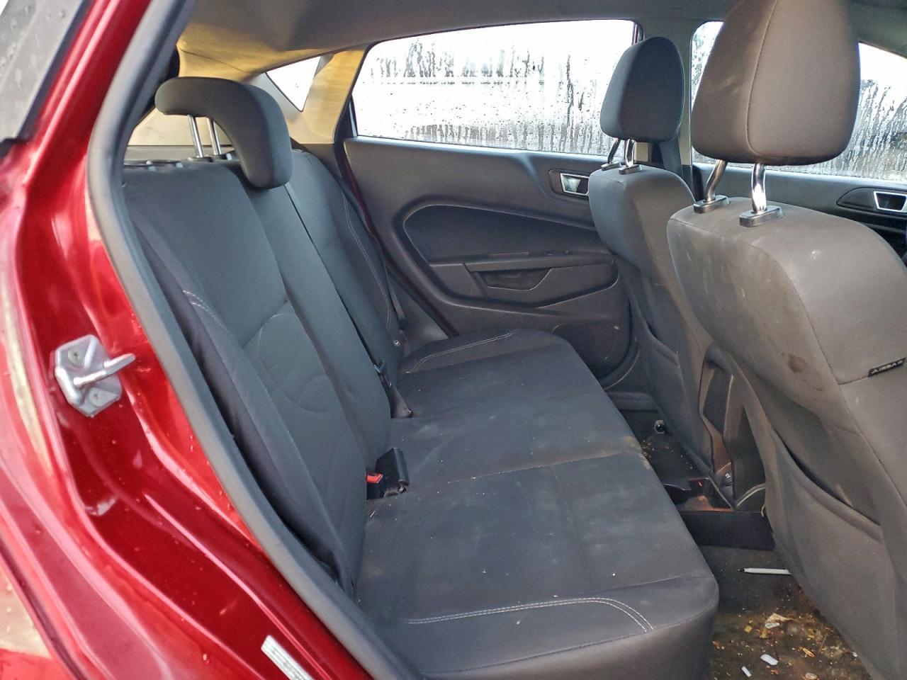 2016 FORD Fiesta