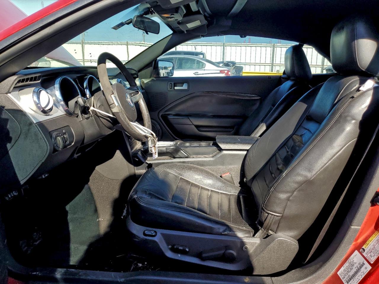 2005 FORD MUSTANG
