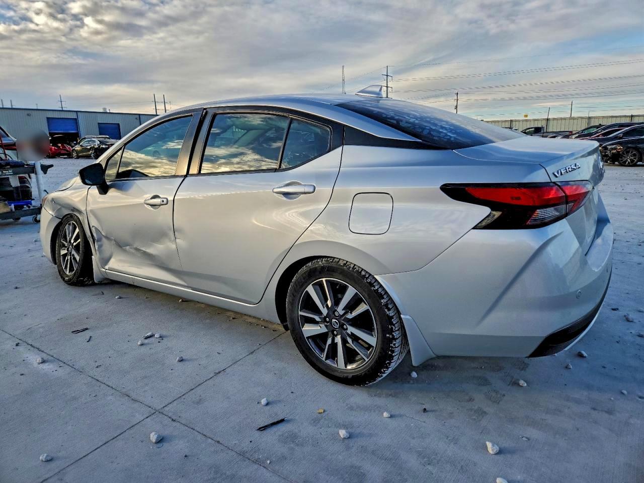 2020 NISSAN VERSA