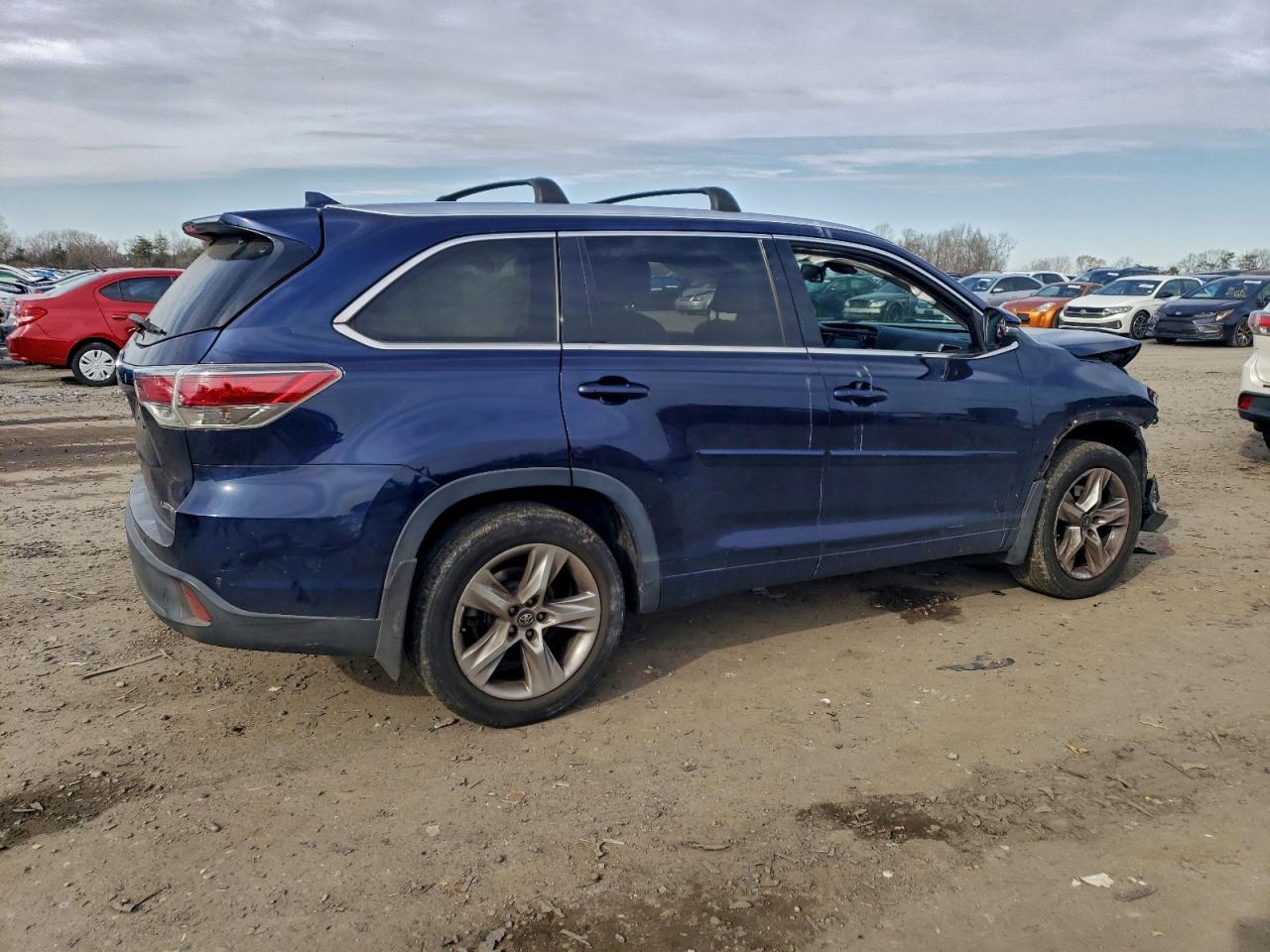 2016 TOYOTA HIGHLANDER