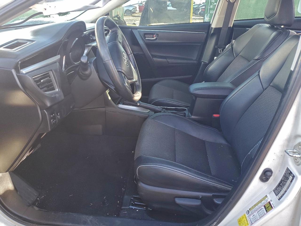 2015 TOYOTA COROLLA