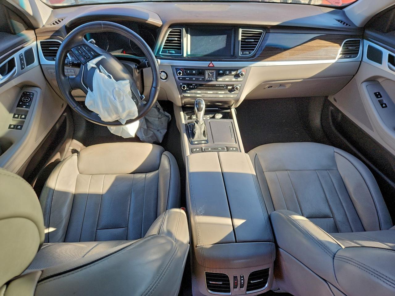 2015 HYUNDAI GENESIS