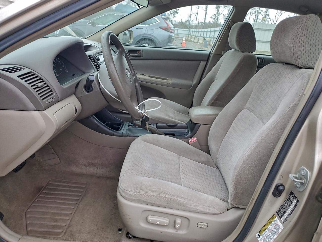 2004 TOYOTA CAMRY