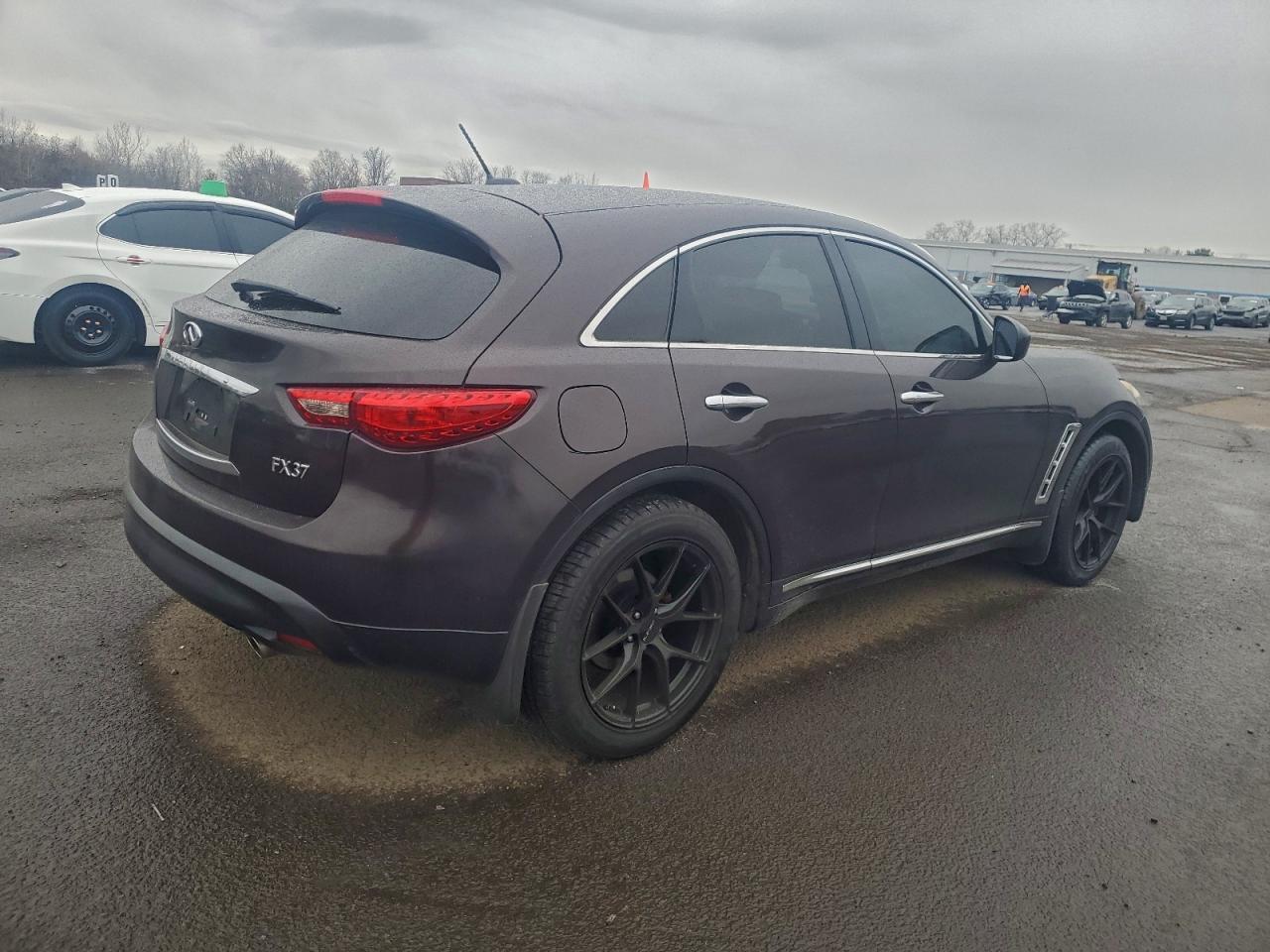 2013 INFINITI FX37