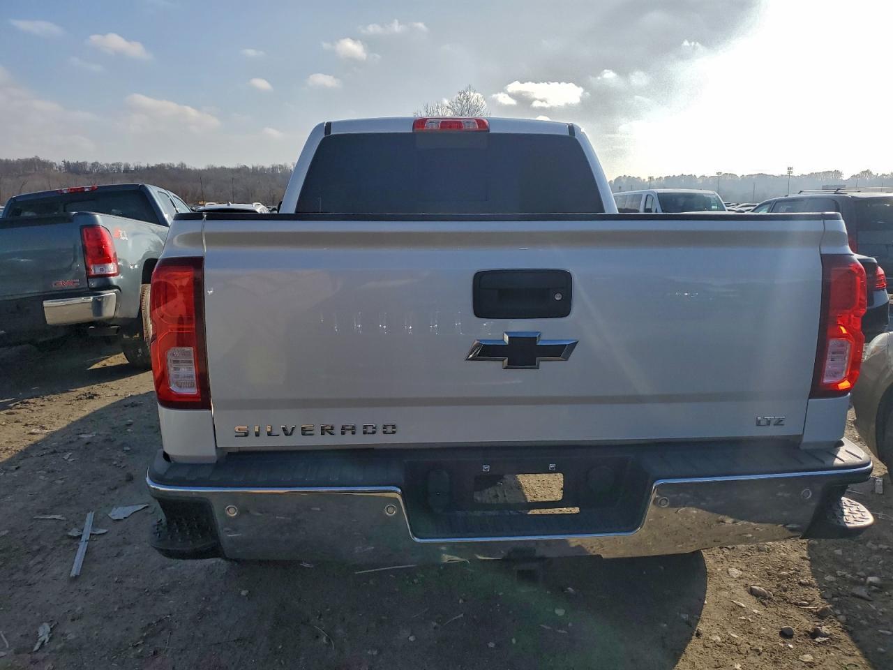 2017 CHEVROLET Silverado
